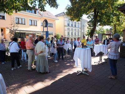 Quelle: Karl-Wilhelm Frommeyer 10-jähriges Jubiläum der Kleiderkammer in Wehr-Öflingen